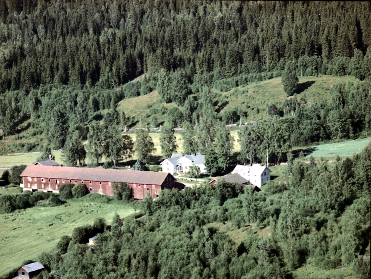 Widerøes Flyveselskap A/S, FLYFOTO TØSTI LILLE, VALLSET