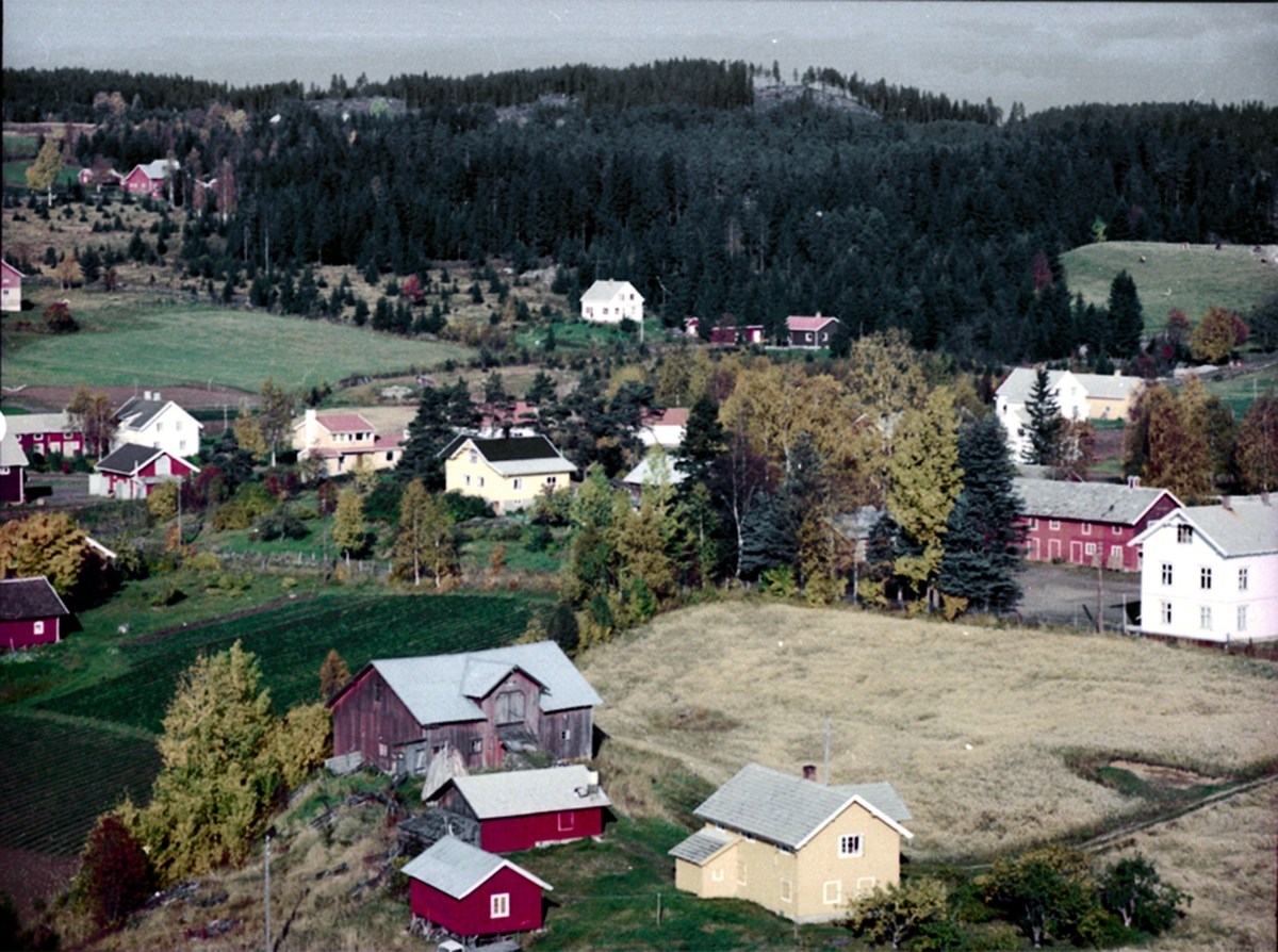 Widerøes Flyveselskap A/S, FLYFOTO STRUPERUD SKOLE, VALLSET