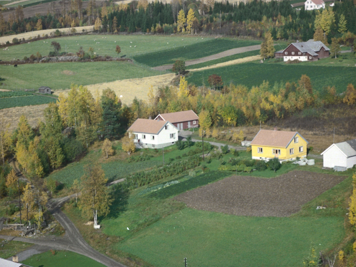 Widerøes Flyveselskap A/S, FLYFOTO HEMSTAD, VALLSET
