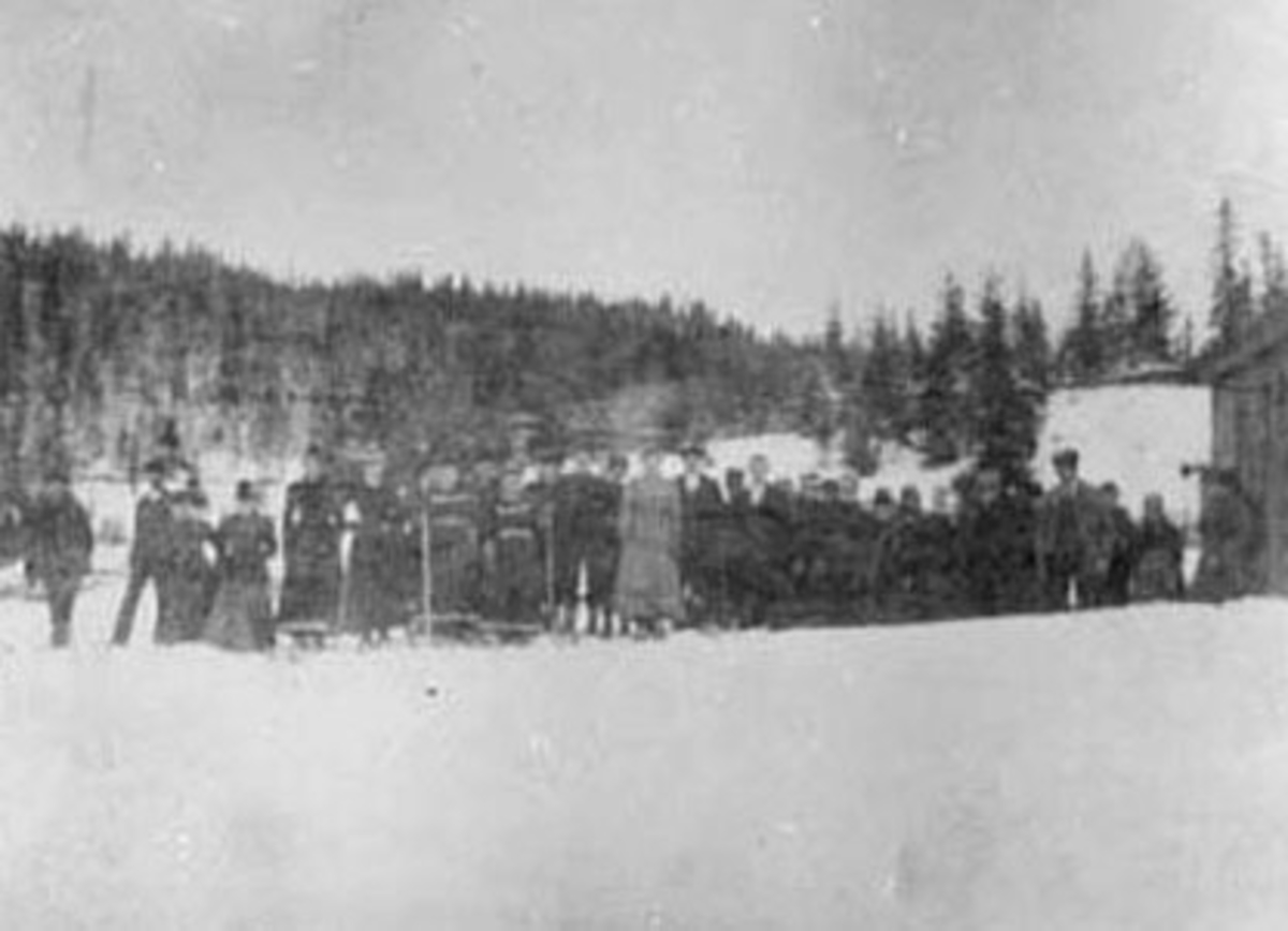 Anno Domkirkeodden, SKITUR TIL KNUKEN, STANGE ALLMENNING, STOR GRUPPE: DAMER OG MENN,