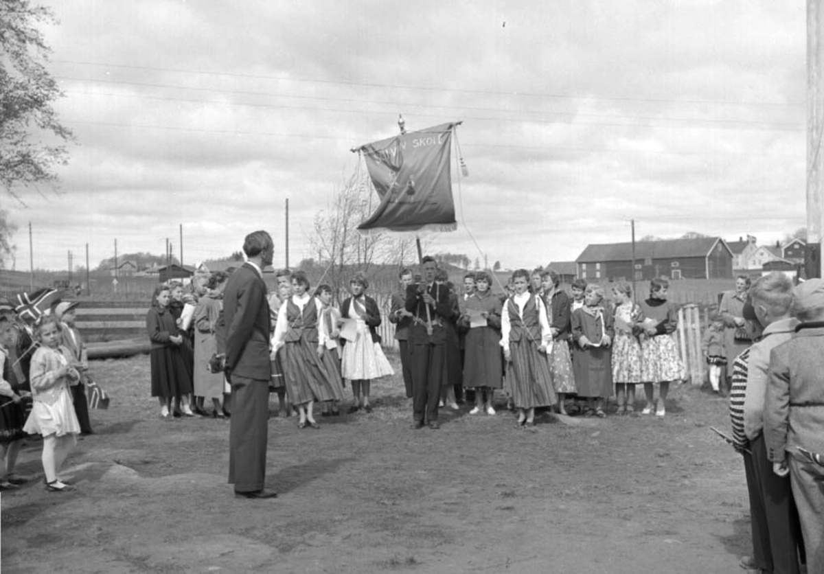 Anno Domkirkeodden, 17 MAI, SOLVIN SKOLE, ROMEDAL, MANG BARN, FANE