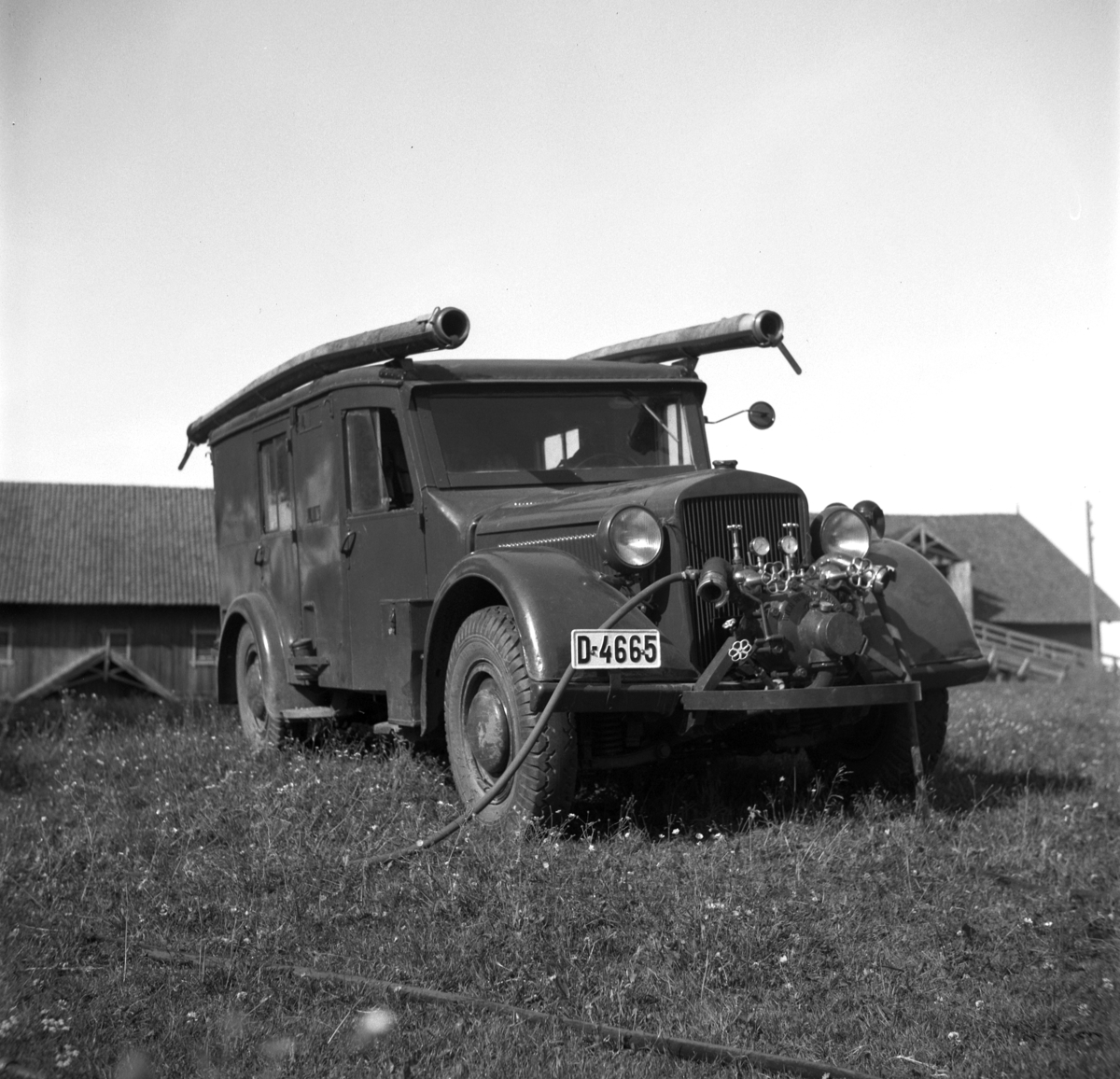Anno Domkirkeodden, STANGE BRANNVESEN, BRANNØVELSE, BRANNBIL HORCH, EX-TYSK KRIGSMODELL, D-4665