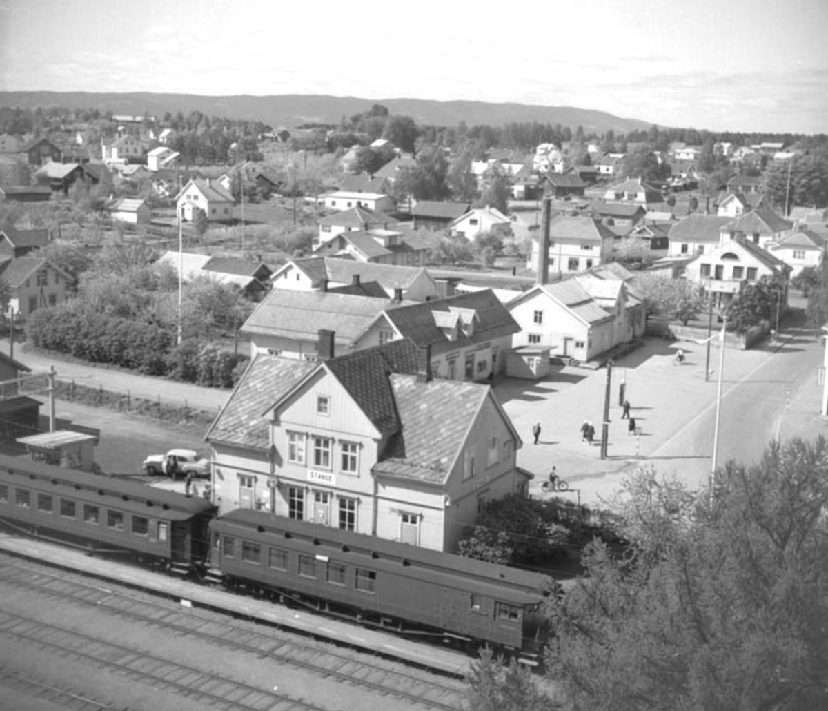 Anno Domkirkeodden, OVERSIKT STANGEBYEN, FRA SILOTÅRNET, STANGE STASJON