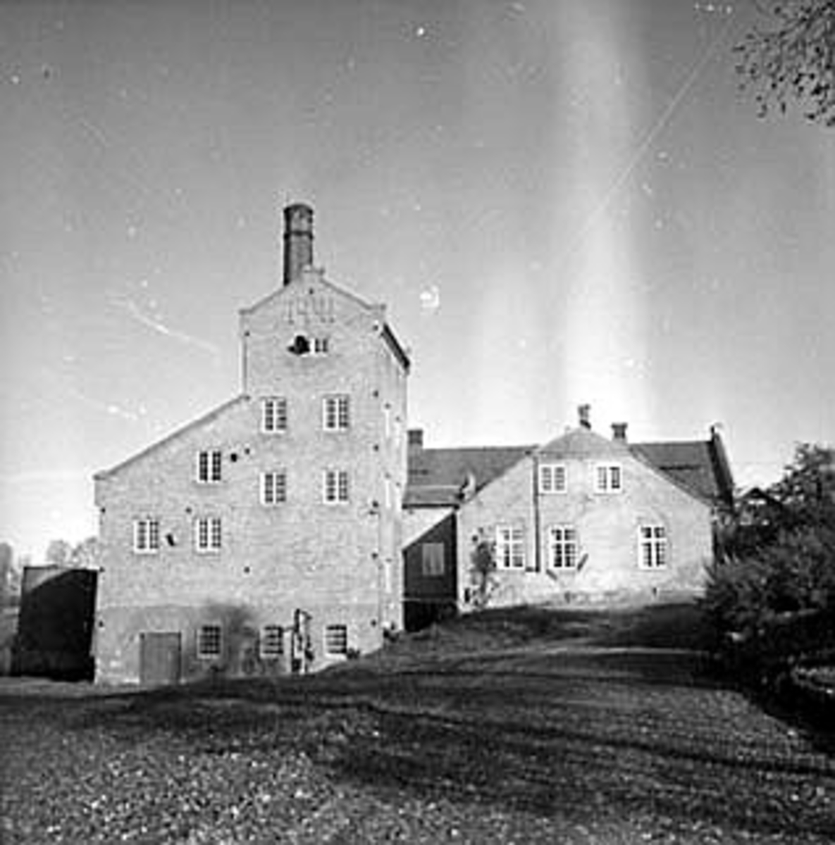 Anno Domkirkeodden, EKSTERIØR: ATLUNGSTAD BRENNERI, ATLUNGSTAD BRÆNDERI, OTTESTAD,