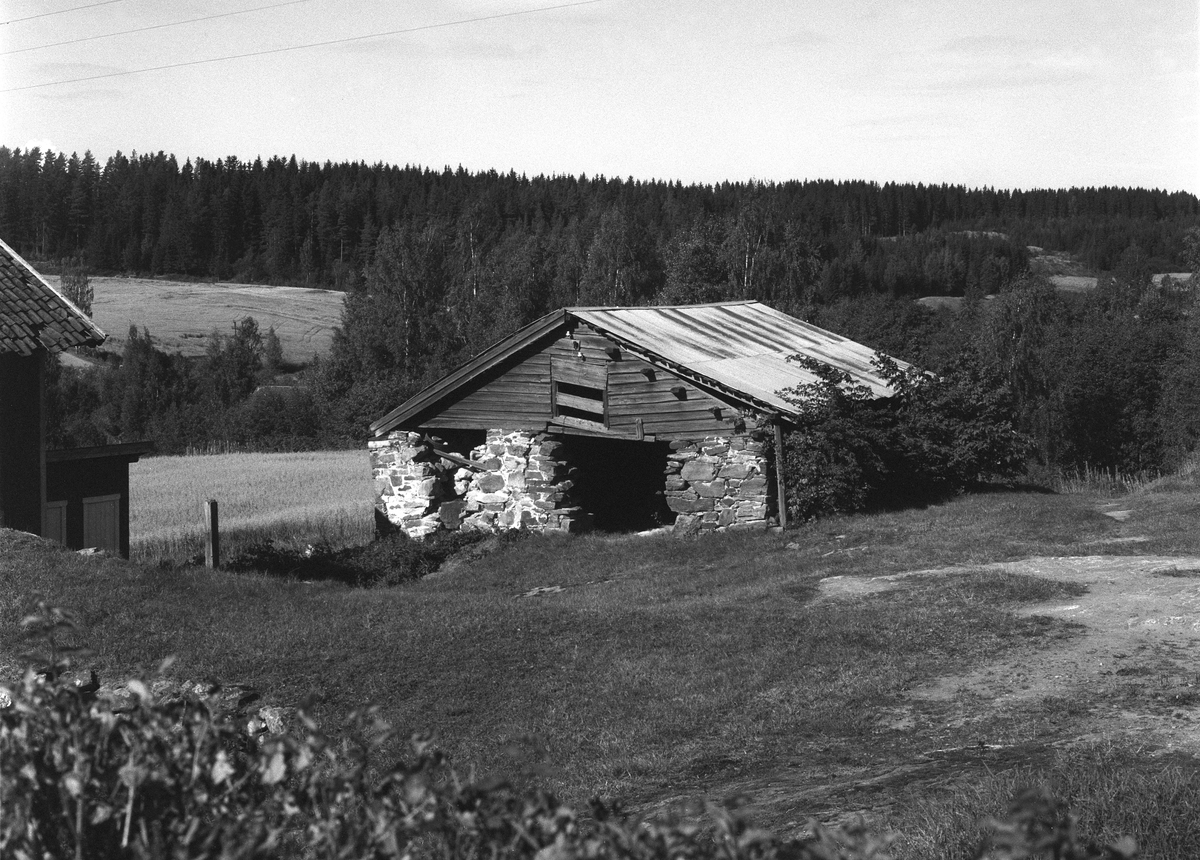Anno Domkirkeodden, TANGEN KLOKKERGÅRD, STEINFJØS