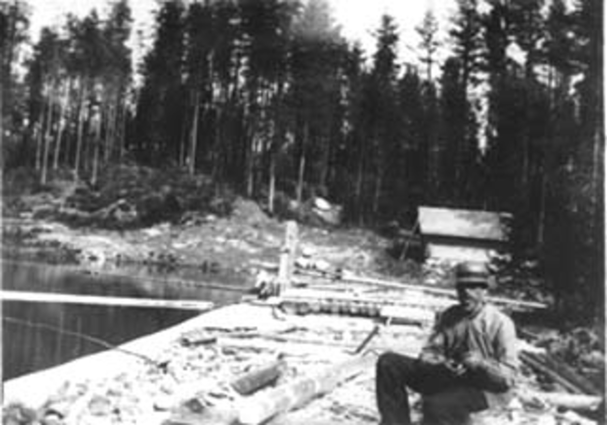 Normann Helger, DEMNING, PORTRETT: ELDRE MANN