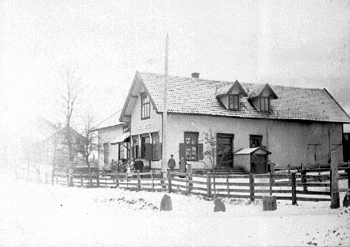 Anno Domkirkeodden, ALFHEIM, ADOLF GODAGERS FORRETNING I STANGEBYEN, BUTIKK