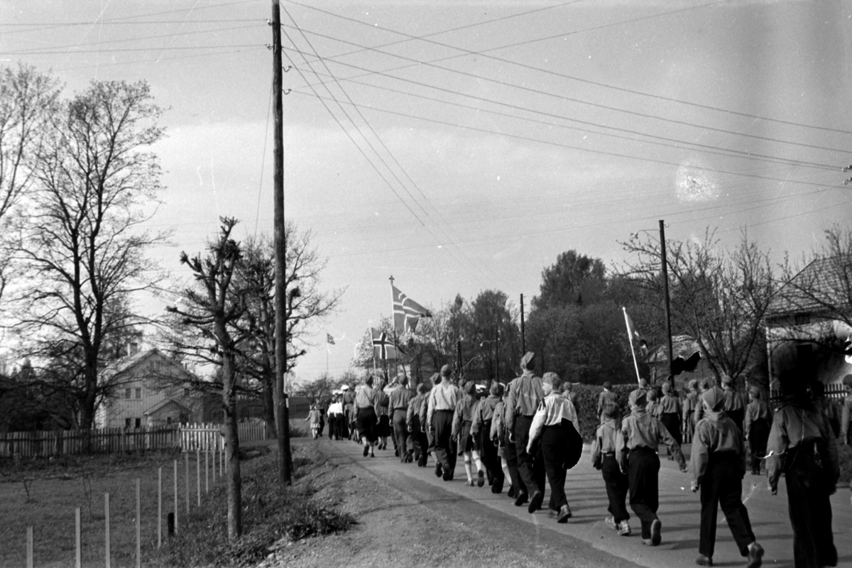 Adolf Skjegstad, STANGE, 17 MAI, SPEIDERTOGET.