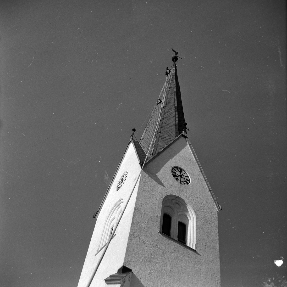 Adolf Skjegstad, HAMAR DOMKIRKE, REPARASJON AV KIRKETAK/SPIR. ARNT JENSEN BLIKKENSLAGERVERKSTED A. S, HAMAR.