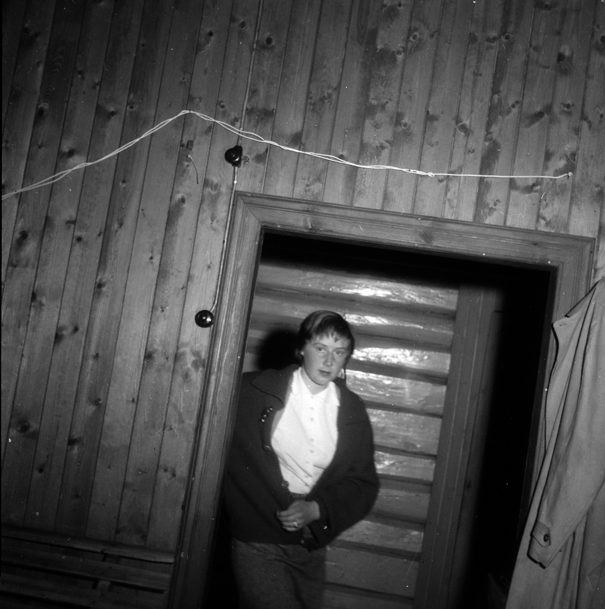 Adolf Skjegstad, I Skjegstad-hytta på Furubergstranda, Strandvegen langs Mjøsa i Hamar.