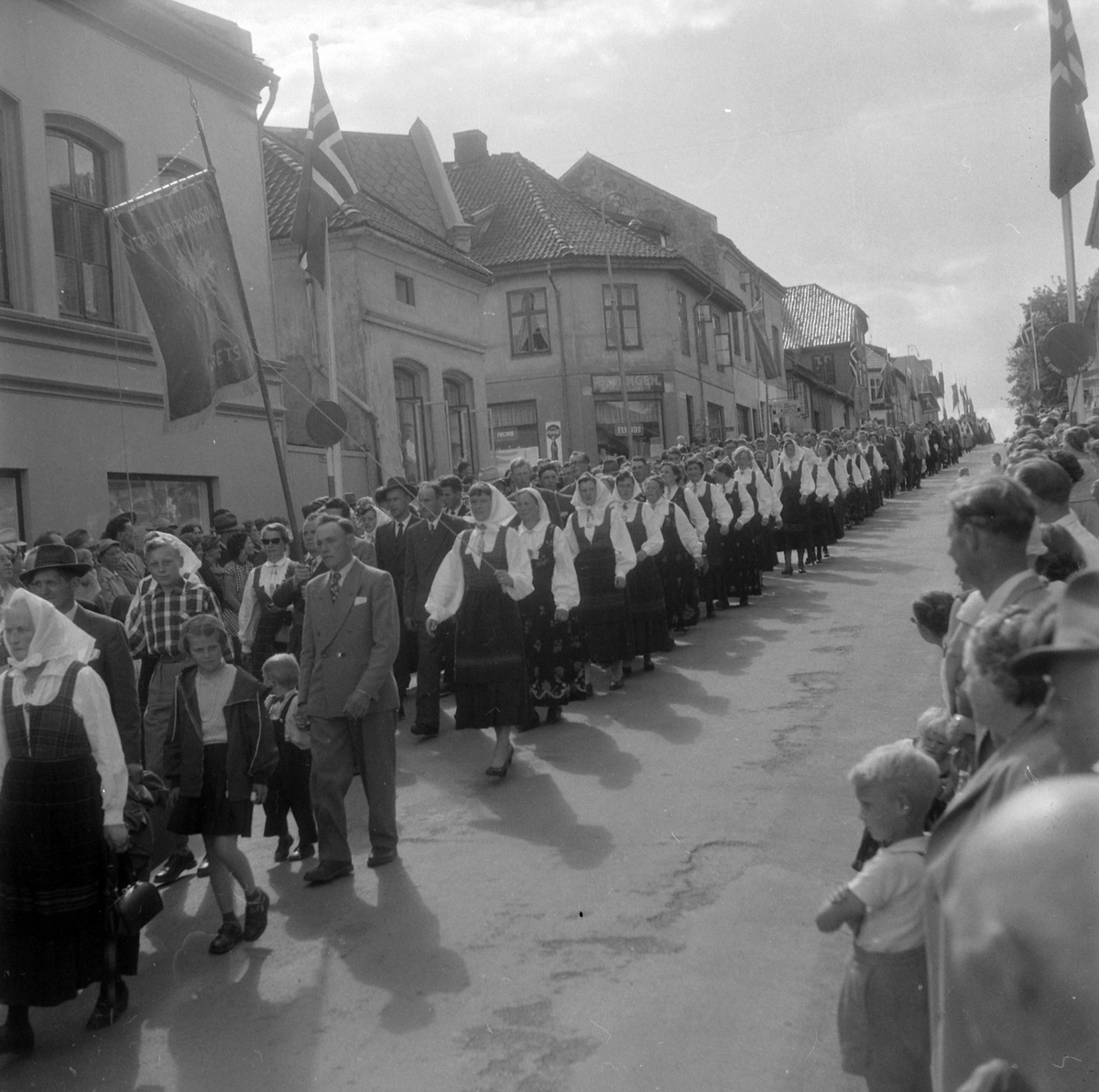 Adolf Skjegstad, ASK-04408