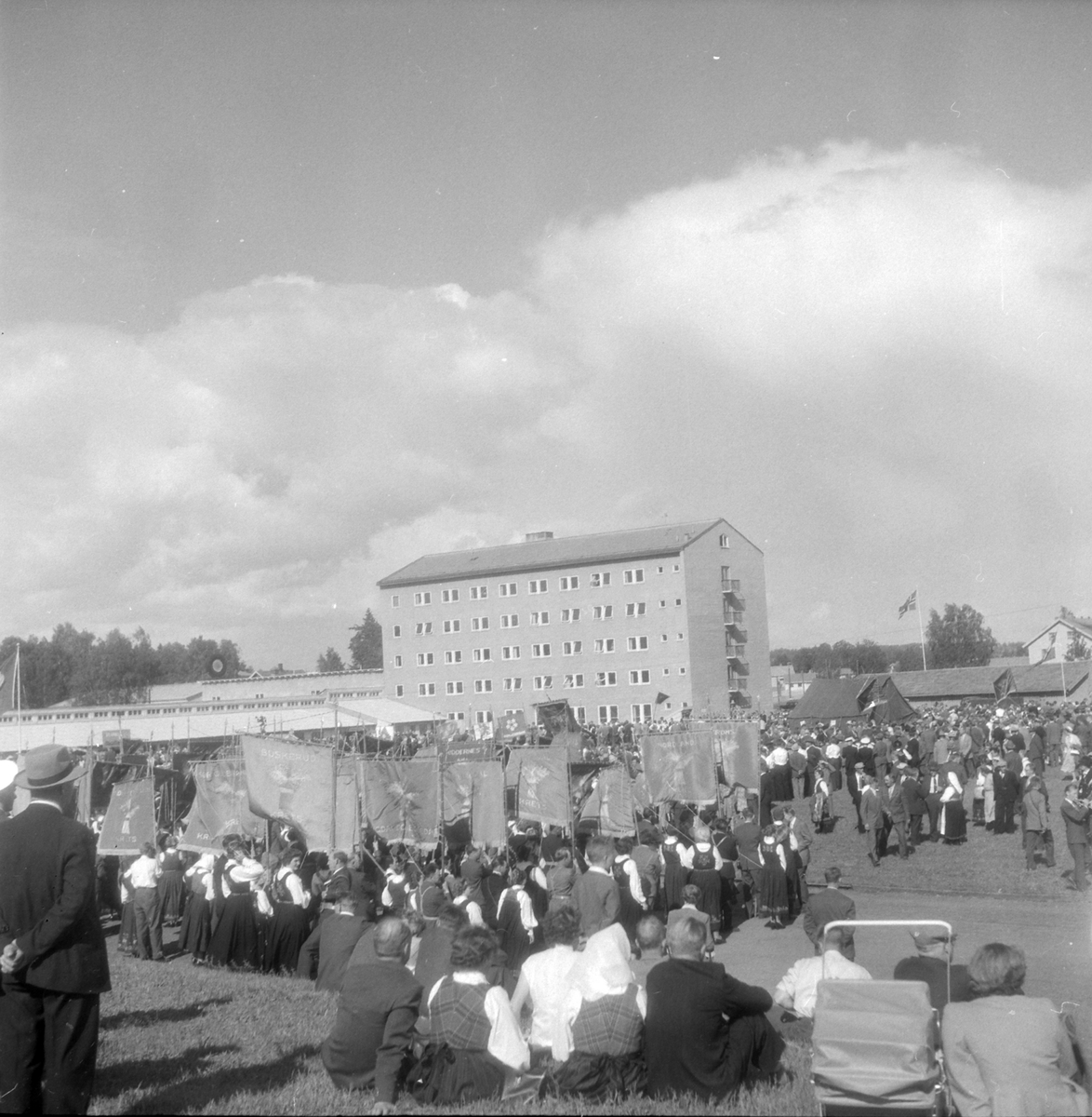 Adolf Skjegstad, ASK-04411