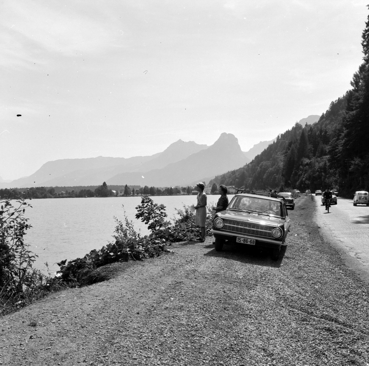 Adolf Skjegstad, Petra og Asbjørg Skjegstad, Opel