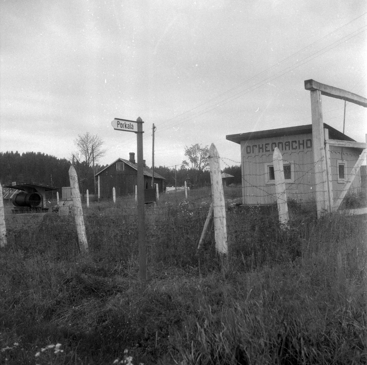Adolf Skjegstad, Porkala-området sør-vest for Helsingfors i Finland, russisk, vegskilt Porkala.