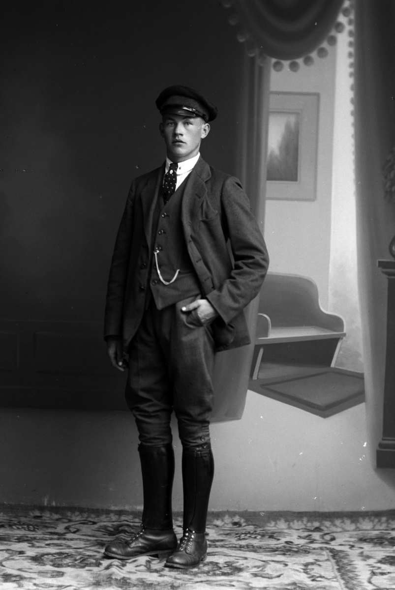 Christian Grundseth, HANSEN HAAKON, HELFIG. , 26085