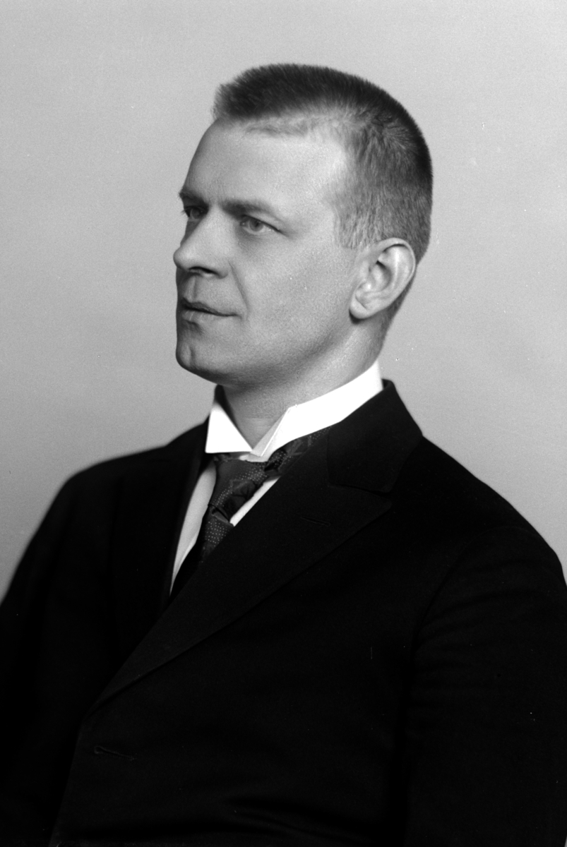 Christian Grundseth, JENSEN A. LEKTOR, HALVFIG. , 35457