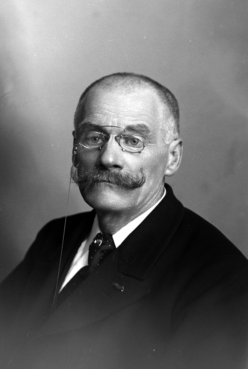 Christian Grundseth, MARSTEN JAC. , HALVFIG. , 21909