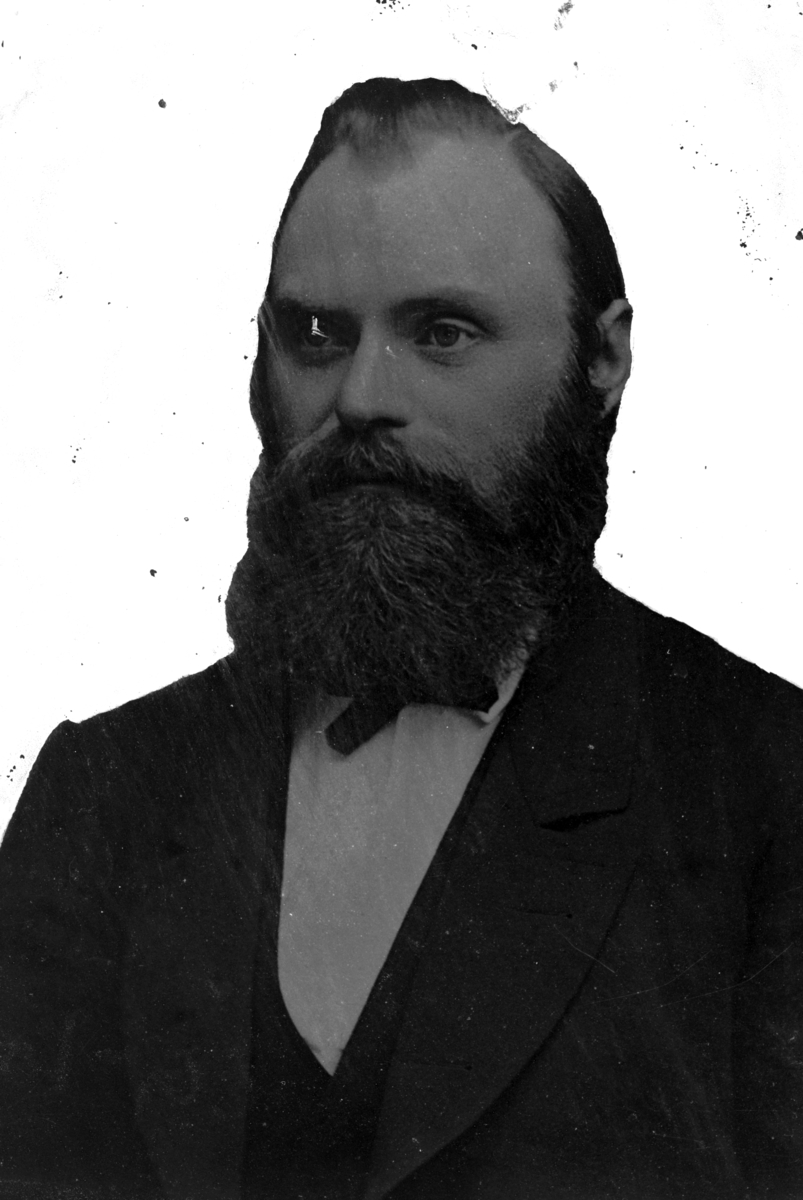 Christian Grundseth, MELKEFABRIKKEN, REPRO: MANN, HALVFIG. , 30877