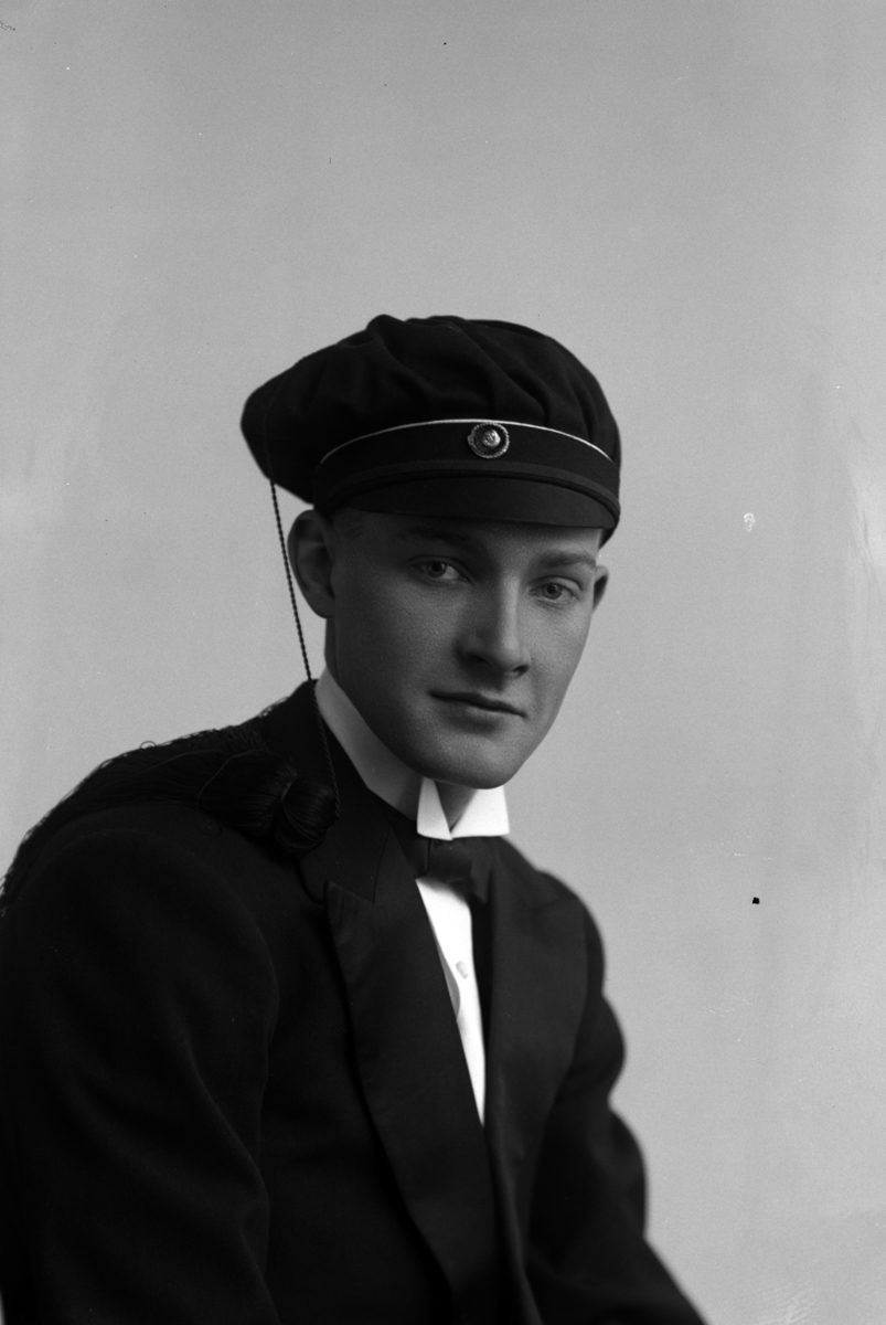 Christian Grundseth, PEDERSEN OLE, HALVFIG. , STUDENT, 26356