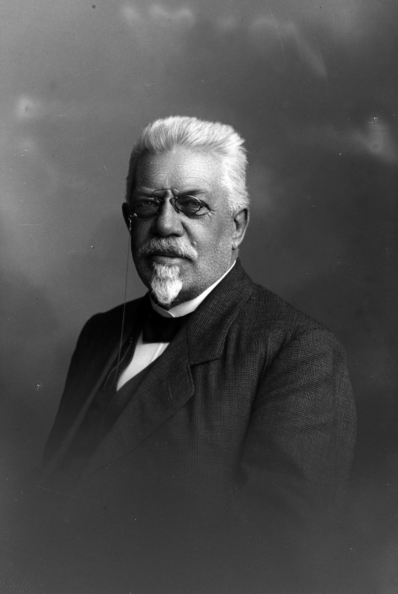 Christian Grundseth, PETERSEN OVERLÆRER, HALVFIG. , 19271