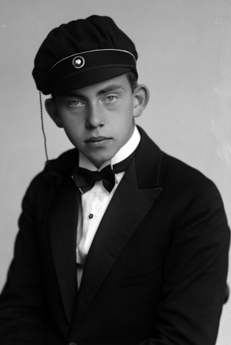 Christian Grundseth, RAKNERUD AMUND, STUDENT, HALVFIG. , 31559