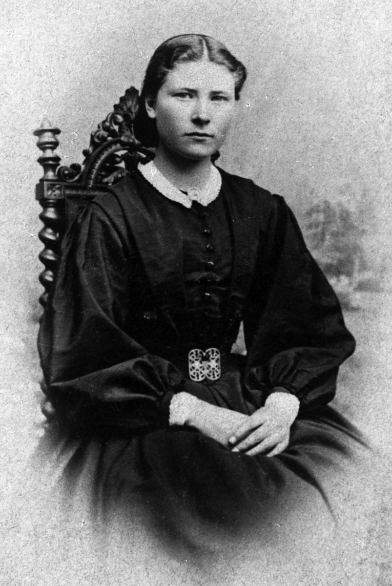 Christian Grundseth, SANDVIK HERR, REPRO: UNG DAME, 31864