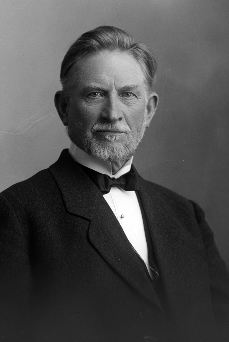 Christian Grundseth, Sogneprest Jens Christian Thorvald Selmer 1850-1930. Sogneprest i Vang kirke 1910-1920.
