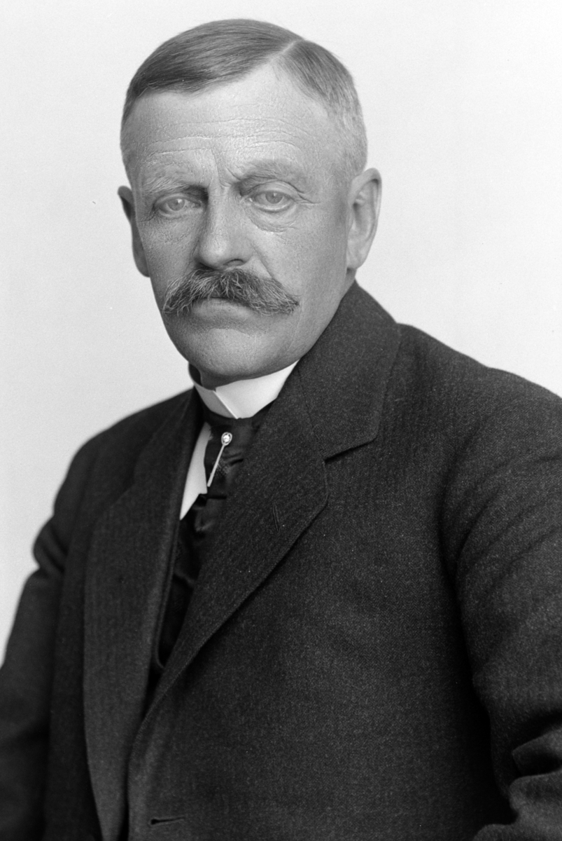Christian Grundseth, SKRAASTAD ORDFØRER, HALVFIG. , 27373