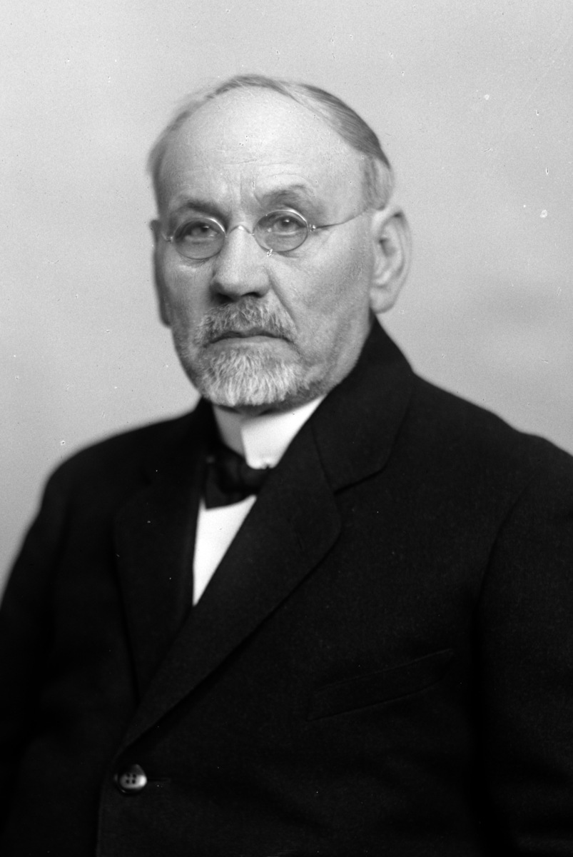 Christian Grundseth, SVENSKERUD O. , HALVFIG. , 34233