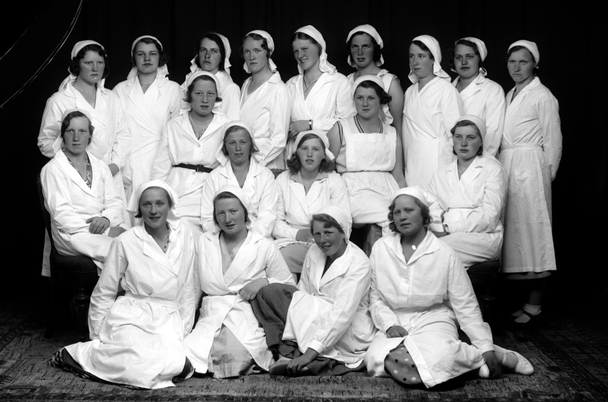 Christian Grundseth, HAMAR KOMMUNALE. HUSMORSKOLE, GR: 19, UKJENTE ELEVER SOMMER 1933, 3692.