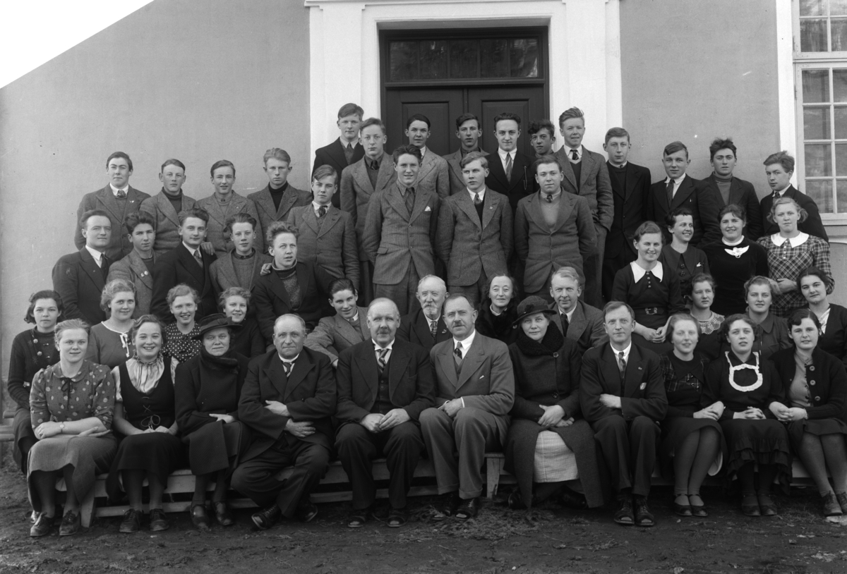 Christian Grundseth, RINGSAKER FOLKEHØGSKOLE, STOR GR. , 1938?