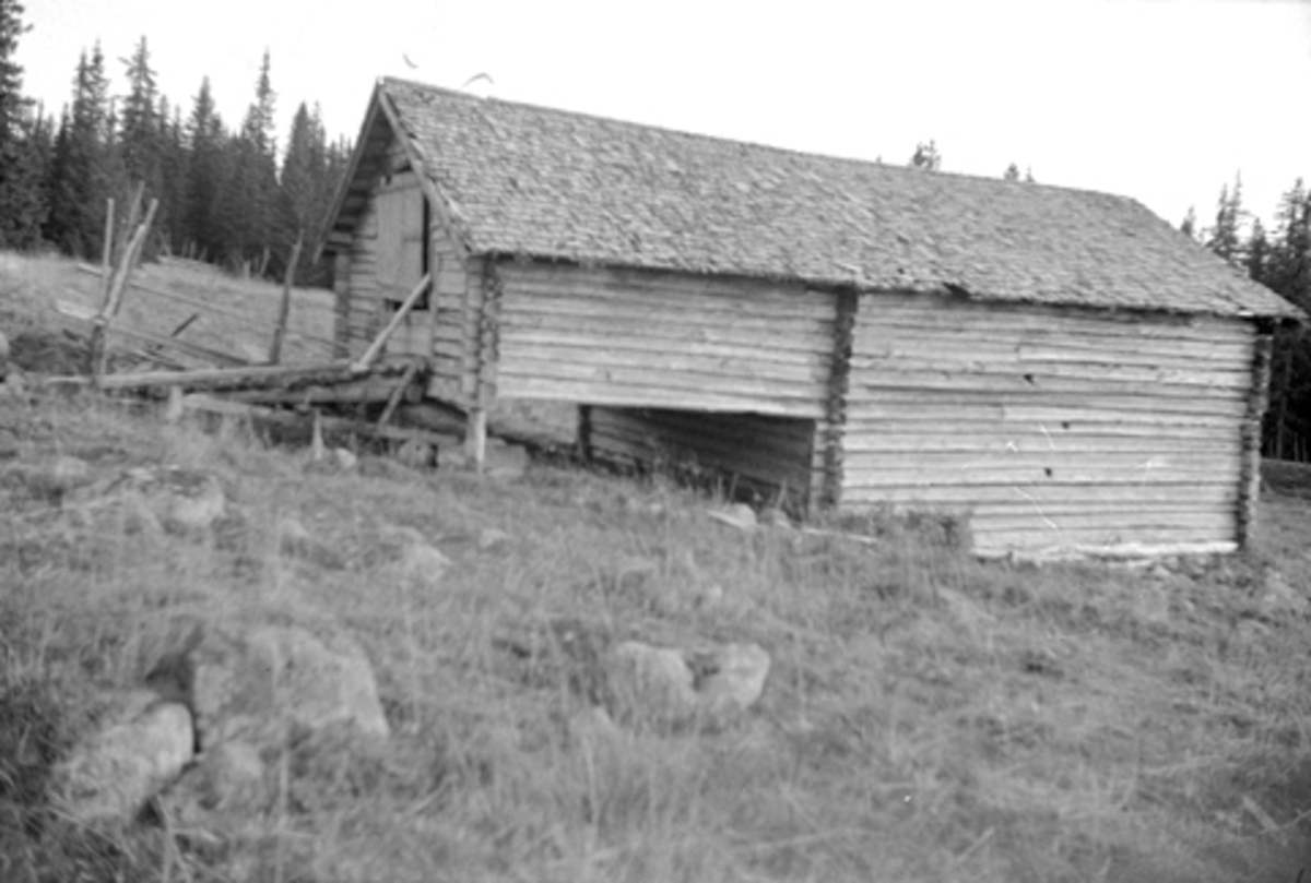 Toralv Bleken-Nilssen, MÅSETRA, VANG ALM, Hamar, SNARUDLÅVEN, FB2. 85, TIDL. 588