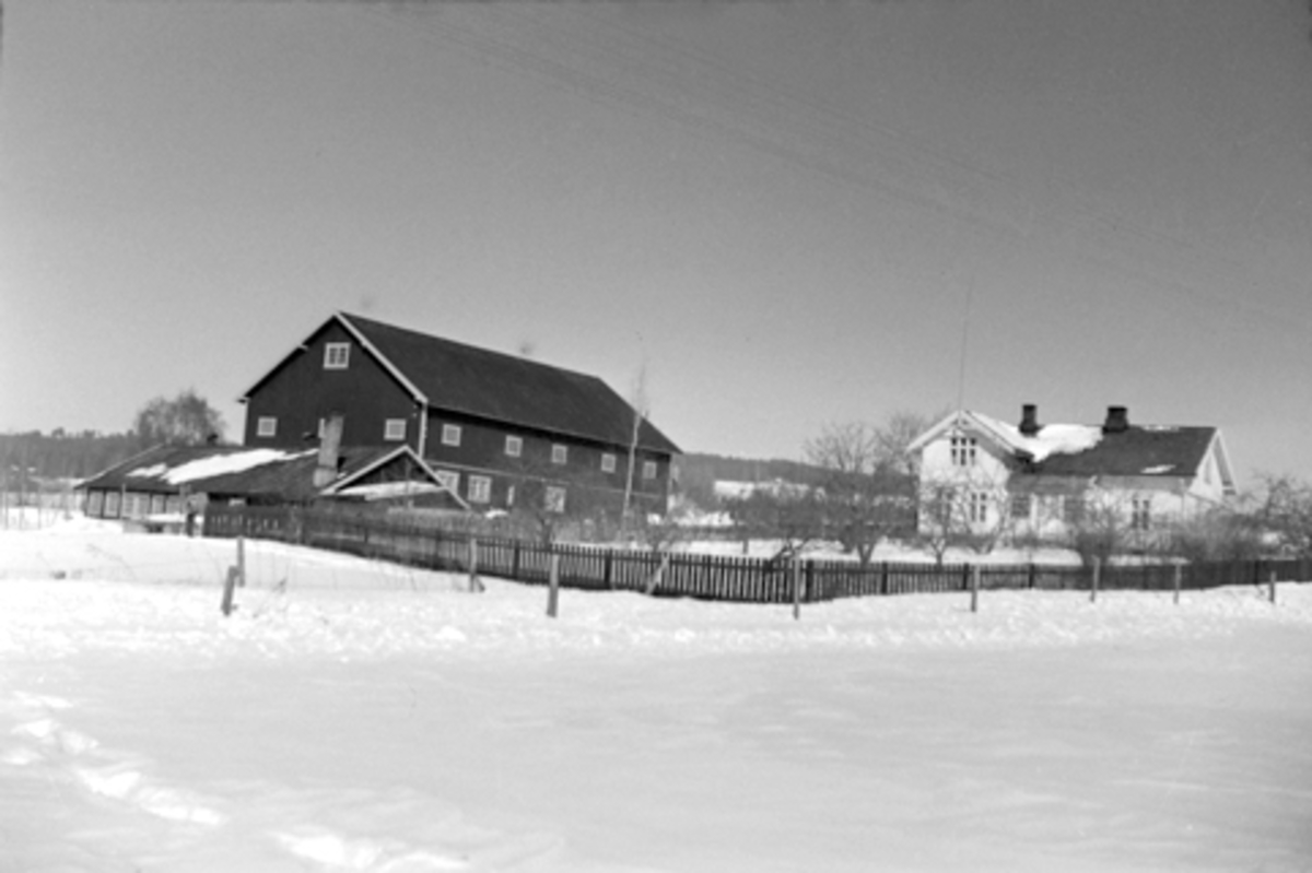 Toralv Bleken-Nilssen, TUN, BEKKESVEEN, FURNES i Ringsaker, FB1. 729, GNR. 311-2
