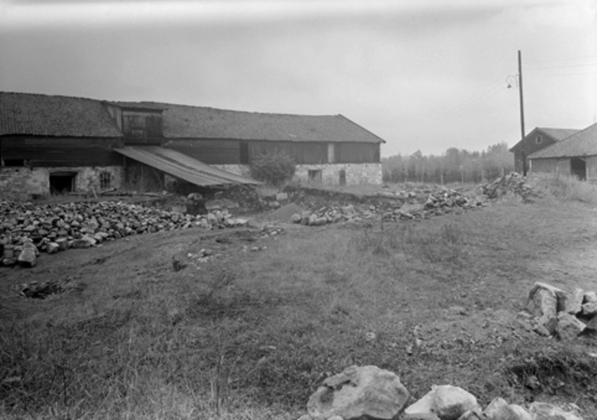 Anno Domkirkeodden, HAMAR BISPEGÅRD, HAMARKAUPANGEN, BORGGÅRDEN, STORHAMARLÅVEN, DOMKIRKEODDEN, ARKEOLOGI, 13. 10. 1948, FOTO 21.