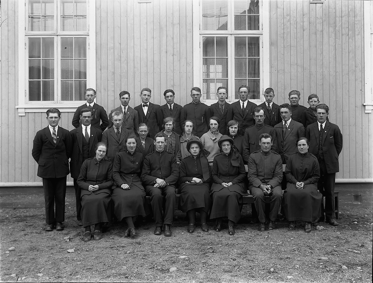 Christian Grundseth, BRUMUNDDAL FRELSESARMEEN. GRUPPE.