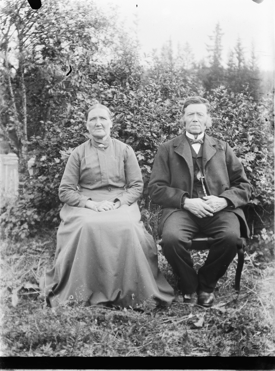 Oscar Løberg, TO PERSONER, UKJENT.