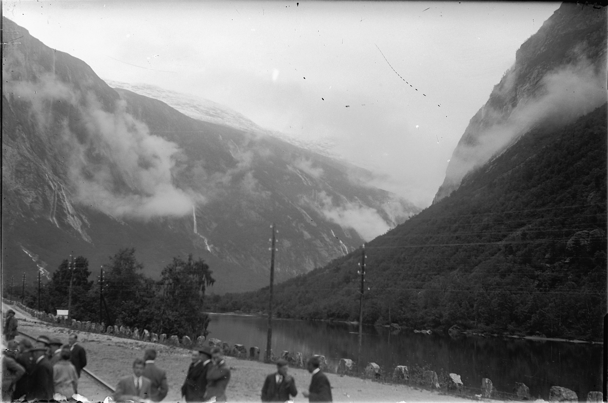 Oscar Løberg, LANDSKAP, UKJENT STED, VESTLANDET (IKKE HEDMARK).