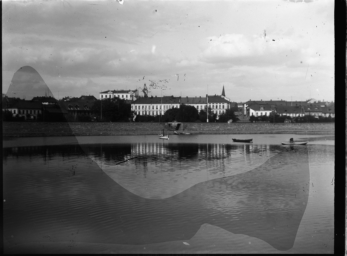 Johs. (Johannes) Johannessen, Hamar sett fra Mjøsa.