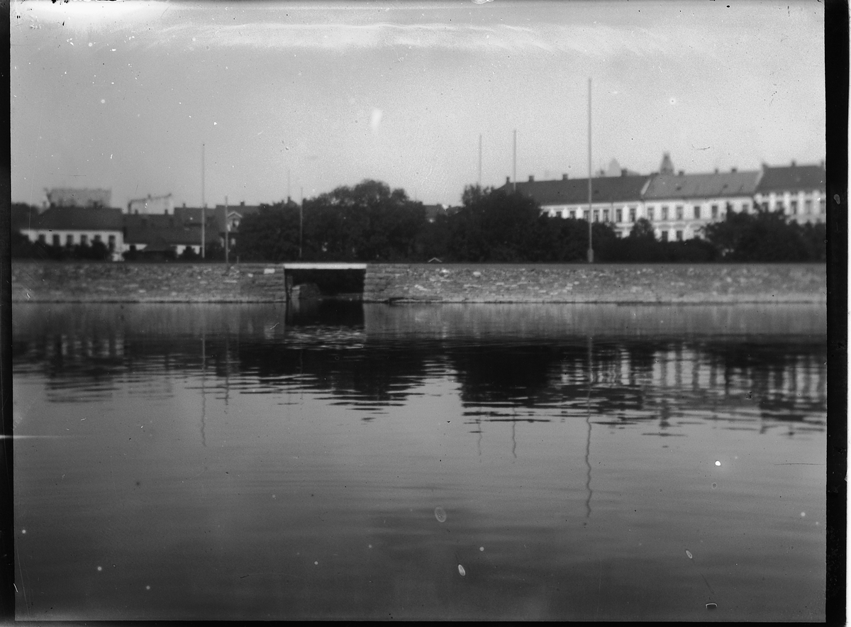 Johs. (Johannes) Johannessen, Flom i Hamar. Undergangen.