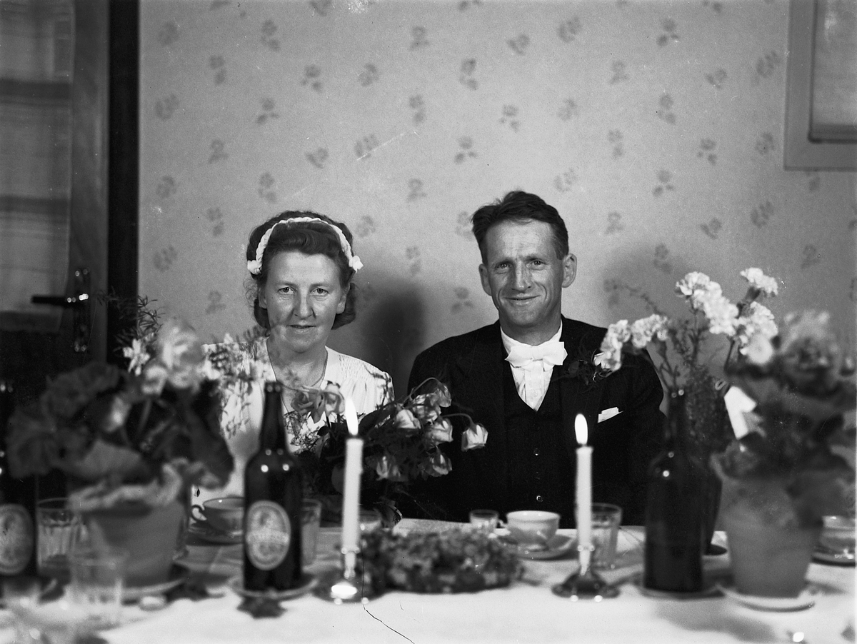 Håkon Prestkværn, BRUDEPAR, TANGEN, 1947.
