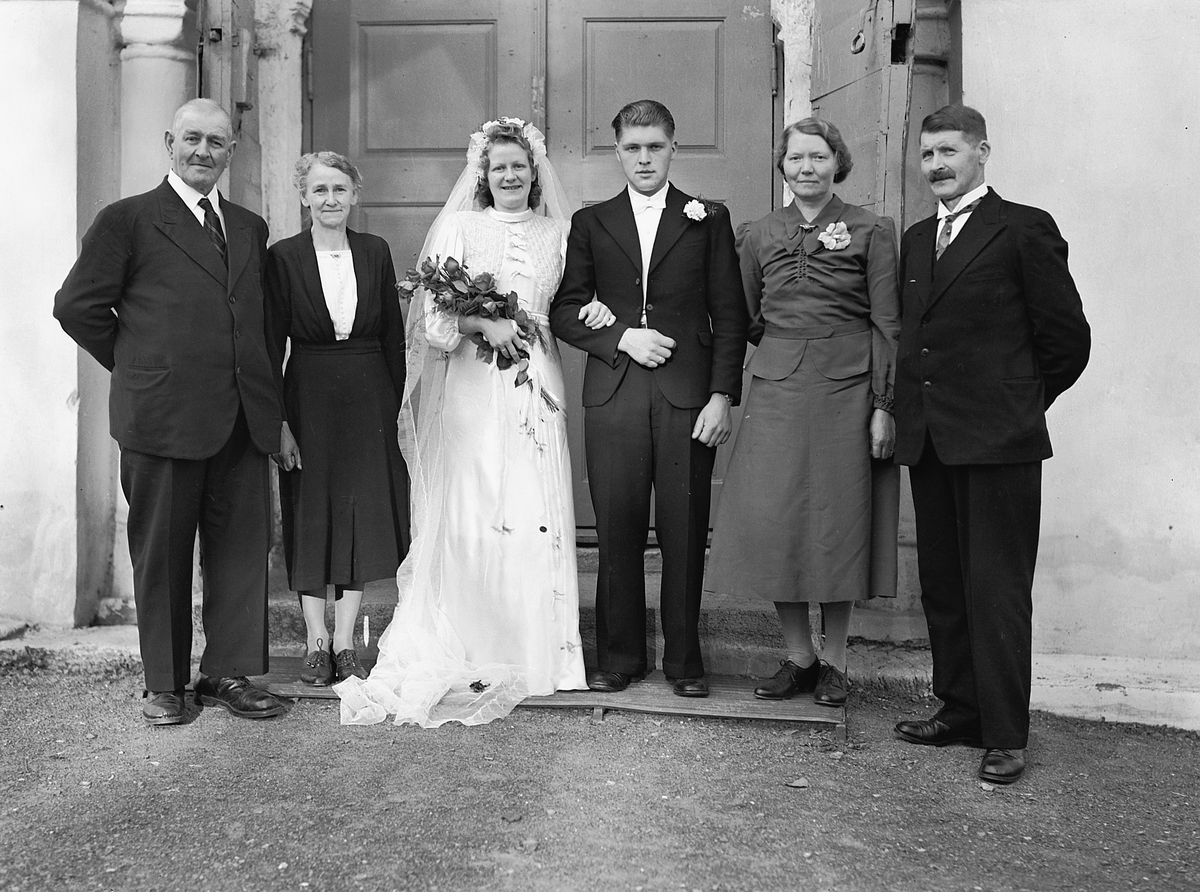 Håkon Prestkværn, BRUDEPAR, HAUG, FAMILIEGRUPPE.