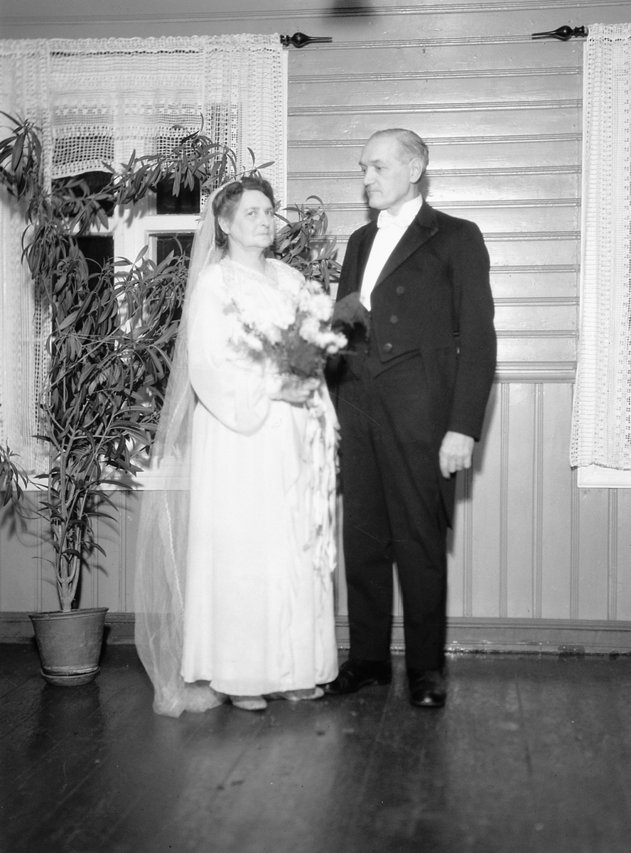 Håkon Prestkværn, UKJENT BRUDEPAR, 1947.