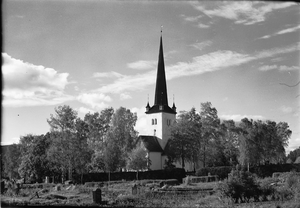Håkon Prestkværn, Ringsaker kirke, eksteriør.