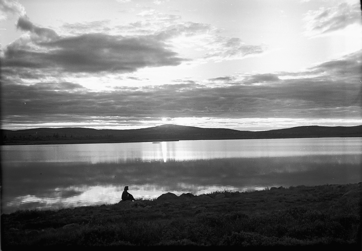 Håkon Prestkværn, Ljøsvannet, Ljøsheim, solnedgang, stemning, landskap,