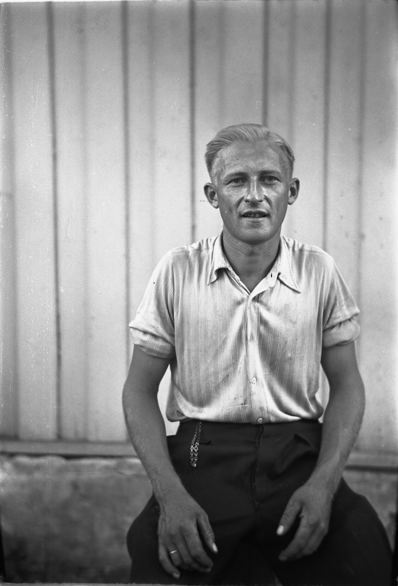 Håkon Prestkværn, Ukjent mann.