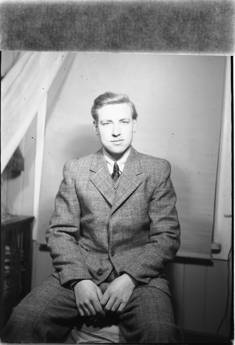 Håkon Prestkværn, Ukjent mann.