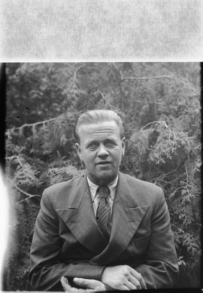 Håkon Prestkværn, Ukjent mann.