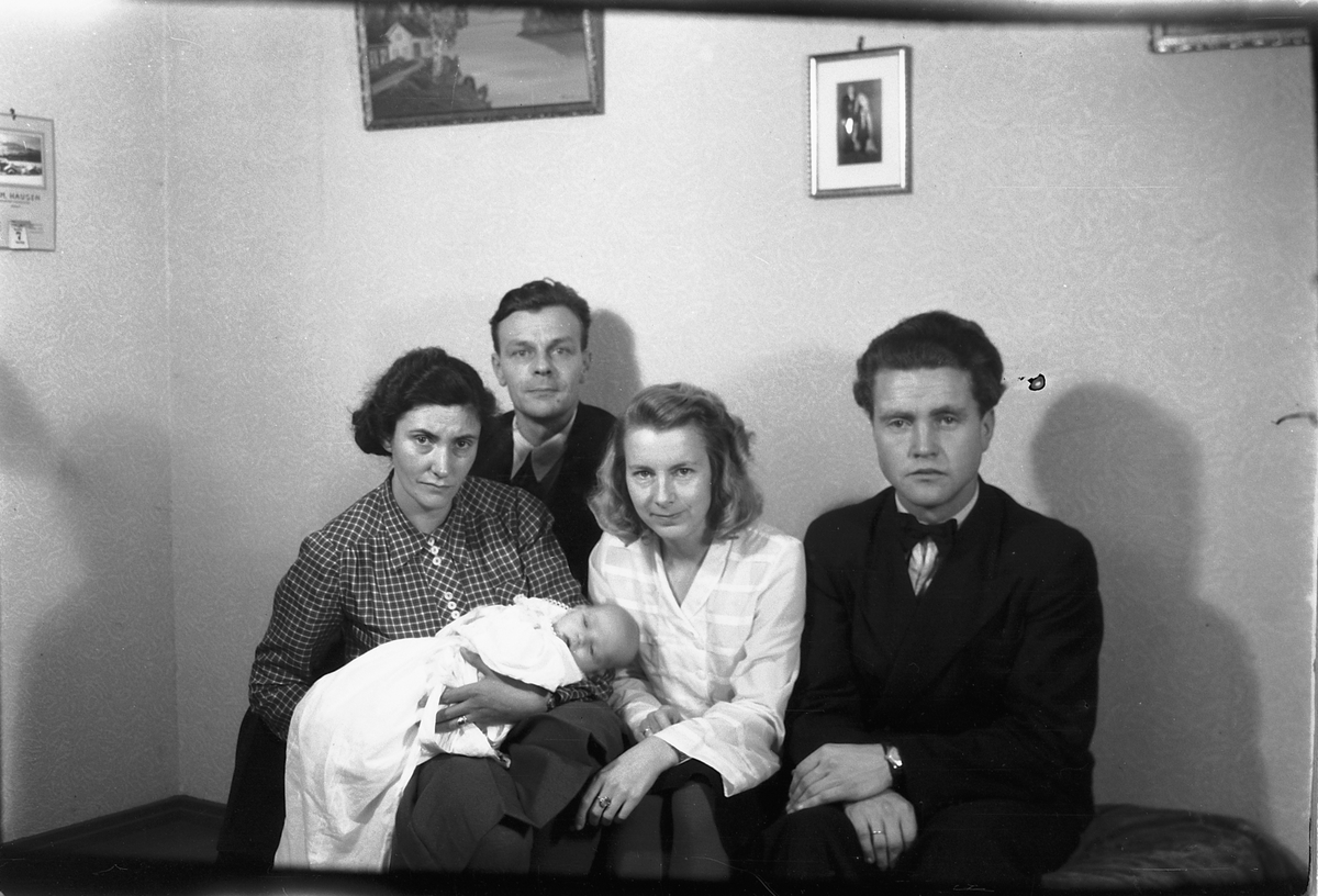 Håkon Prestkværn, Familiegruppe 5, ukjente "Negativkonvolutt mrk. Einar Evensen nov. 1948"