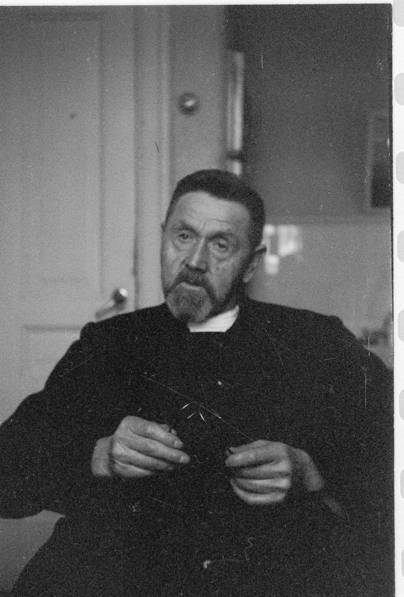 Håkon Prestkværn, Portrett, kristian Prestkværn.