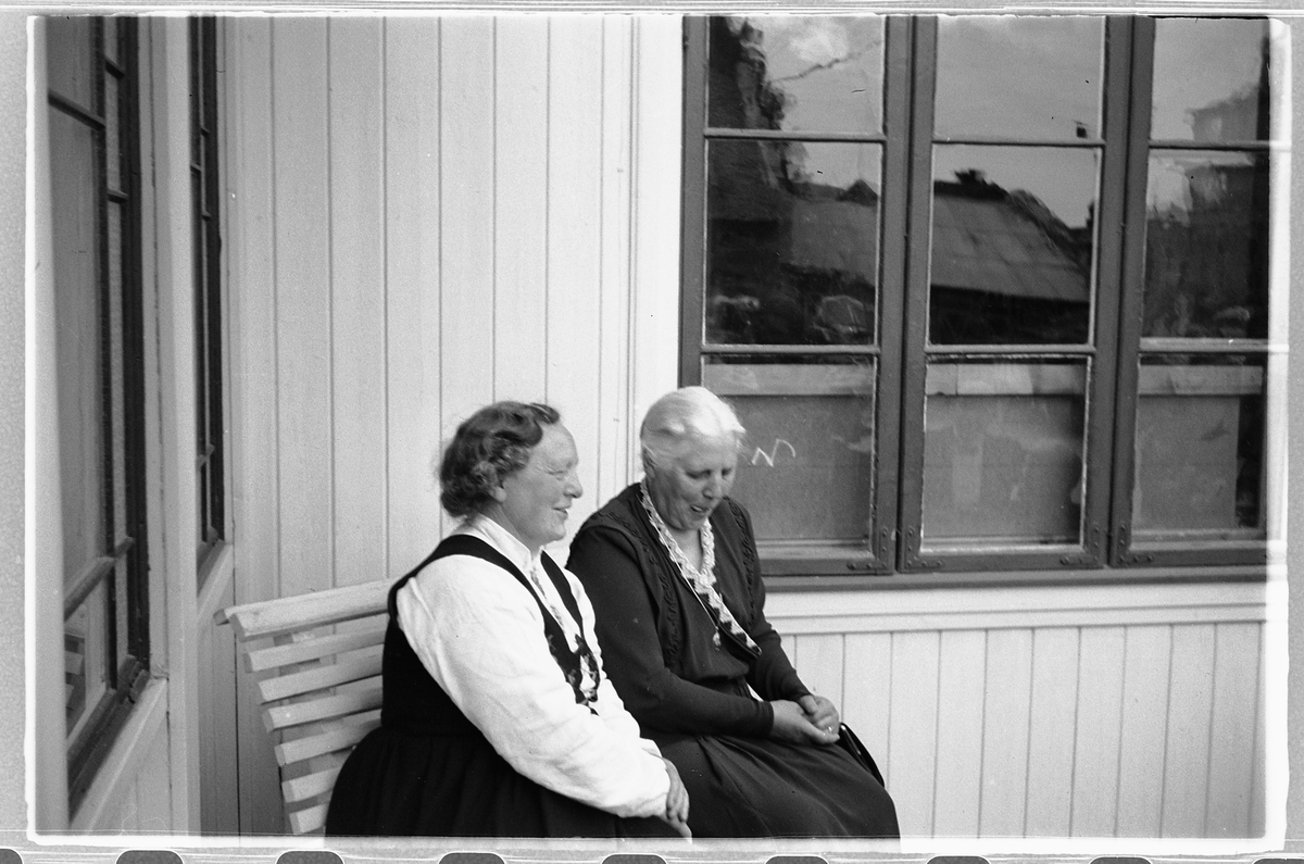 Håkon Prestkværn, BRYLLUP, BRUMUNDDAL HOTELL.
